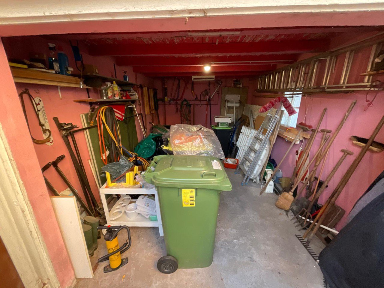 Vorher - Garagenräumung in Bielefeld